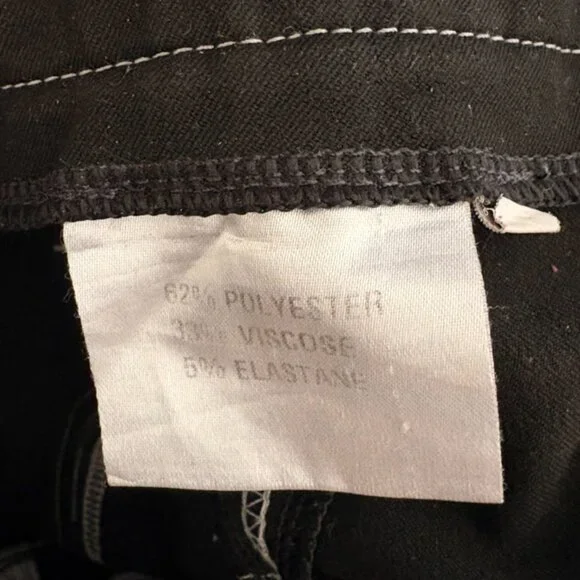 Black Breeches - 26L - Picture 2 of 4